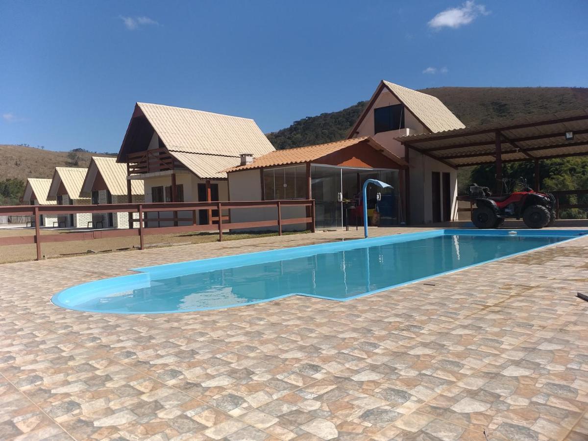 Pousada Recanto Feliz Carvalhos Mg Екстериор снимка